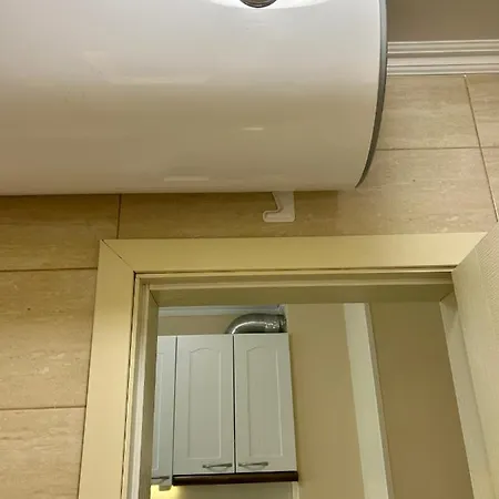 Valencia Gardens, Apartment