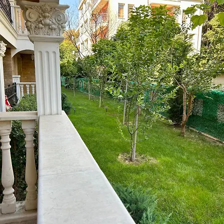 Valencia Gardens, Apartment *
